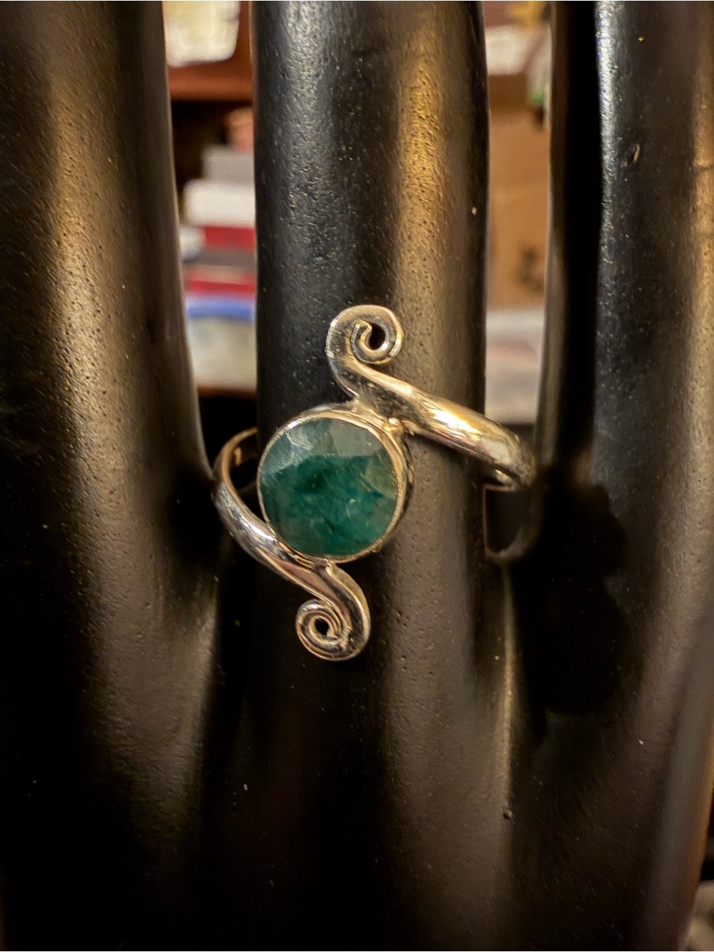 Sterling Silver 825 Natural Faceted Emerald Sz 7 Ring